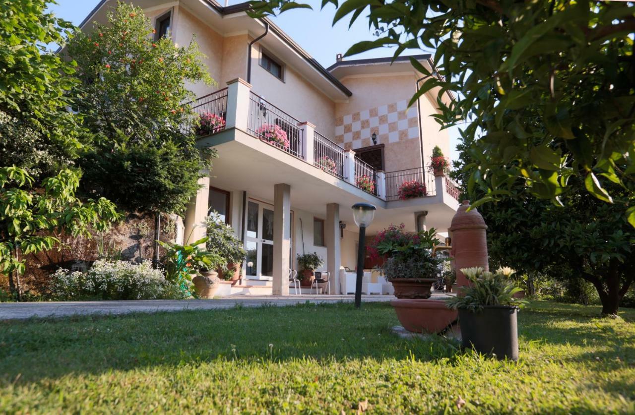 Vila Parte Di Casa Con Giardino E Piscina Pietrasanta Exteriér fotografie